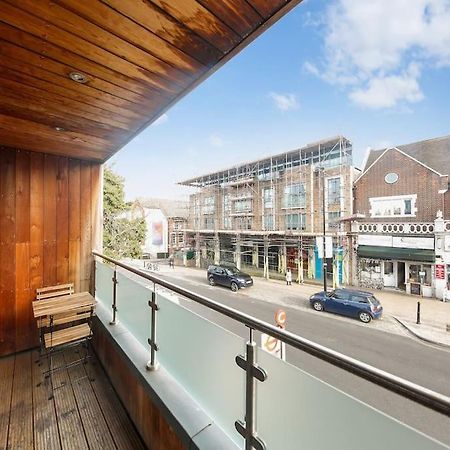 Pleasing 2Bed Flat 10Min To Wimbledon Tennis Court Лондон Экстерьер фото