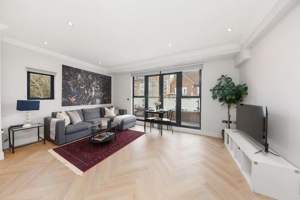 Pleasing 2Bed Flat 10Min To Wimbledon Tennis Court Лондон Экстерьер фото